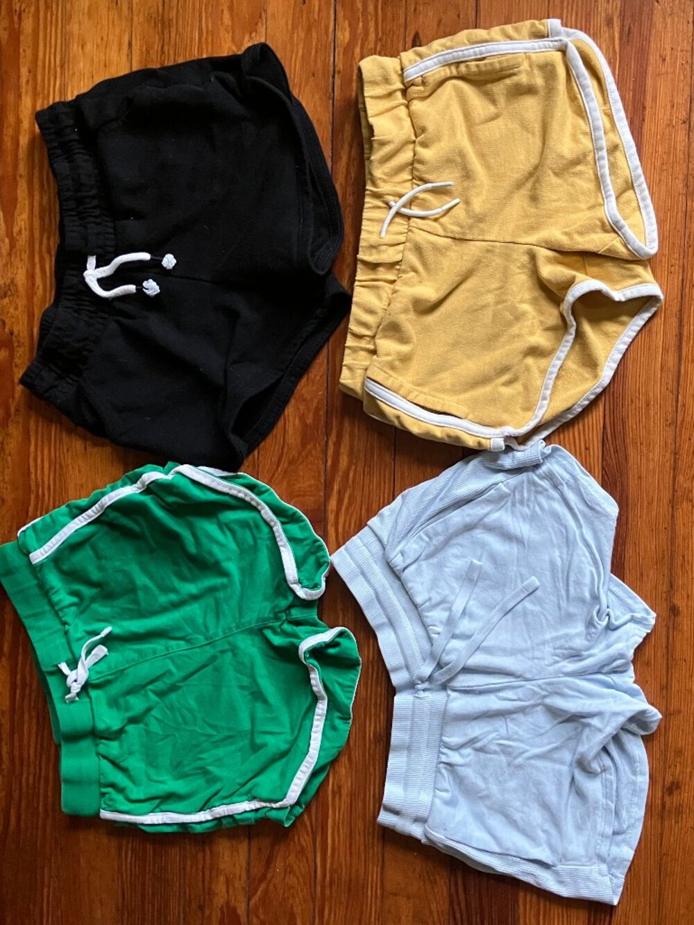 Set of 4 Girls Size 8 Medium Shorts Old Navy, Cat & Jack, All in Motion, Jiahong